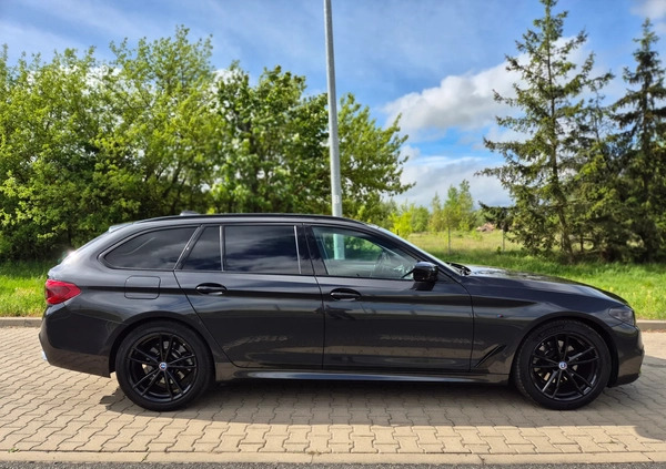 BMW Seria 5 cena 104000 przebieg: 228000, rok produkcji 2017 z Czarnków małe 529